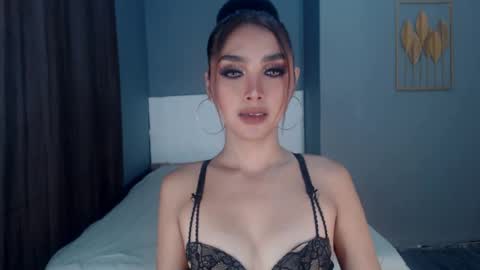 Emma online show from July 2026 02:09:01 AM
