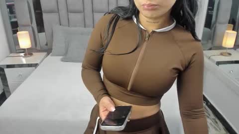 EMMA HILL online show from December 2025 11:06:02 AM