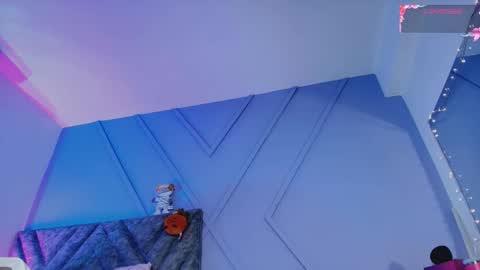  Emma  online show from October 2025 04:02:02 AM