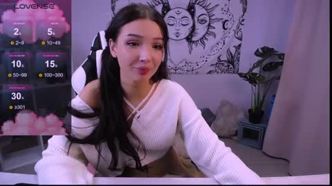 Snapshot of emmakeam_ chatting on December 2024 09:21:02 AM Emma online show from December 2024 09:21:02 AM