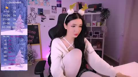 Snapshot of emmakeam_ chatting on December 2024 04:39:02 AM Emma online show from December 2024 04:39:02 AM