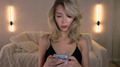 Emma online show from May 2026 03:14:02 AM