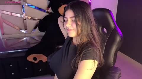 Emma online show from December 2024 02:02:01 PM