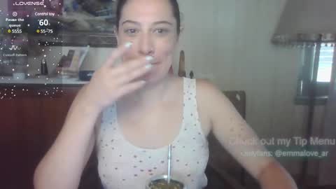 Snapshot of emmalove_ar chatting on January 2025 02:19:01 PM emmalove_ar online show from January 2025 02:19:01 PM