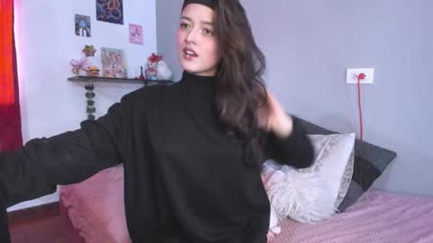 Emmantho online show from October 2025 05:08:01 PM