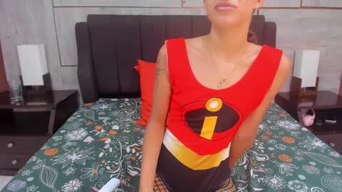 Emmapetty online show from October 2025 11:02:01 PM