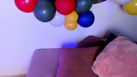 Emma online show from July 2026 01:03:01 PM