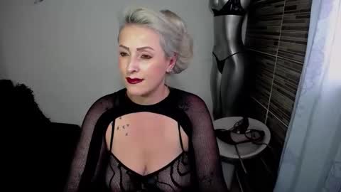 Emma online show from May 2026 08:47:02 PM