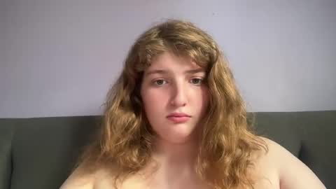 Snapshot of emmarolls123 chatting on July 2026 10:23:01 PM emmarolls123 online show from July 2026 10:23:01 PM