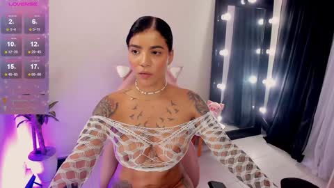 Emma Russell online show from January 2025 07:18:02 PM