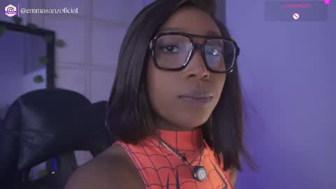 Snapshot of emmasanzoficial chatting on May 2026 11:26:02 AM Sara online show from May 2026 11:26:02 AM