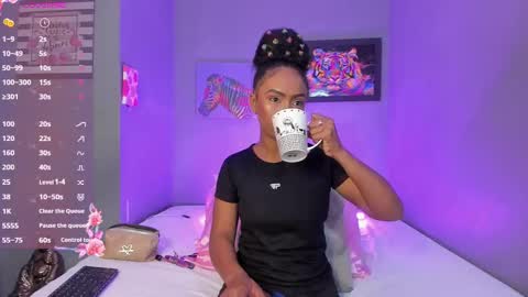 Emma online show from October 2025 05:14:02 PM