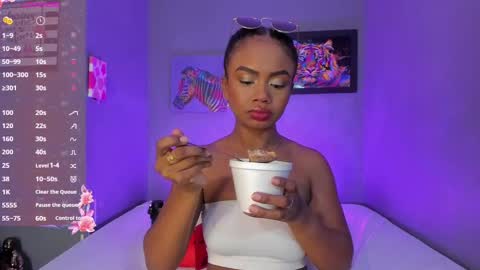 Emma online show from October 2025 05:24:02 PM