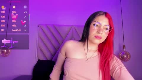 Snapshot of emmaswift1 chatting on September 2025 02:38:02 AM Emma online show from September 2025 02:38:02 AM