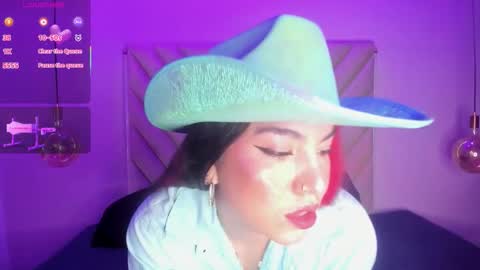 Snapshot of emmaswift1 chatting on October 2025 02:56:01 AM Emma online show from October 2025 02:56:01 AM