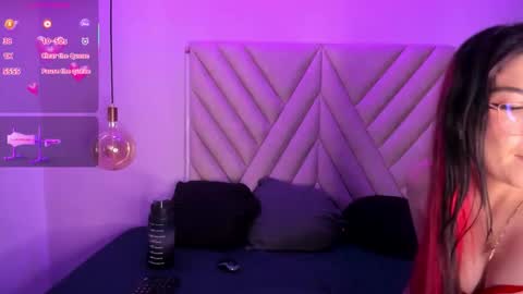 Snapshot of emmaswift1 chatting on November 2025 03:05:01 AM Emma online show from November 2025 03:05:01 AM