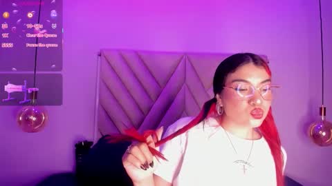 Snapshot of emmaswift1 chatting on November 2025 01:27:02 AM Emma online show from November 2025 01:27:02 AM