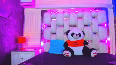 Emma online show from May 2026 02:42:02 AM
