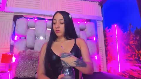 Emma online show from May 2026 02:09:02 AM