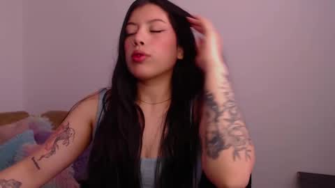 Snapshot of emmi_0 chatting on January 2025 09:55:02 PM Emily Independent model online show from January 2025 09:55:02 PM