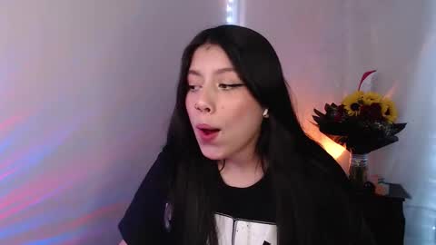 Snapshot of emmi_0 chatting on September 2025 06:58:02 AM Emily Independent model online show from September 2025 06:58:02 AM