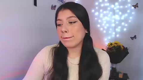 Snapshot of emmi_0 chatting on September 2025 12:14:01 AM Emily Independent model online show from September 2025 12:14:01 AM