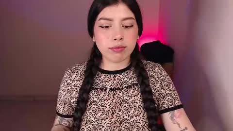 Snapshot of emmi_0 chatting on February 2026 12:31:01 AM Emily Independent model online show from February 2026 12:31:01 AM