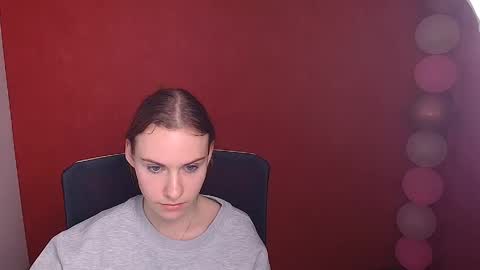 Snapshot of emmi_rossum chatting on February 2025 03:43:02 PM Emmi online show from February 2025 03:43:02 PM