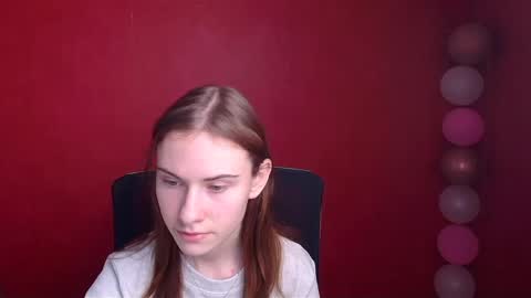 Snapshot of emmi_rossum chatting on March 2025 12:11:02 PM Emmi online show from March 2025 12:11:02 PM