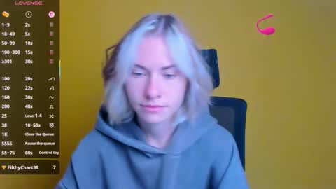 Snapshot of emmi_rossum chatting on September 2025 05:18:02 AM Emmi online show from September 2025 05:18:02 AM