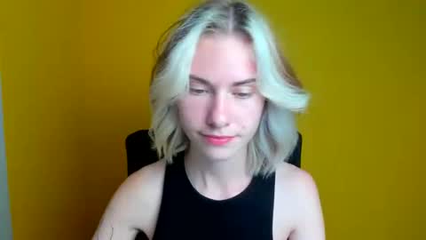 Snapshot of emmi_rossum chatting on October 2025 05:32:02 PM Emmi online show from October 2025 05:32:02 PM