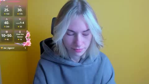 Snapshot of emmi_rossum chatting on October 2025 05:30:01 AM Emmi online show from October 2025 05:30:01 AM