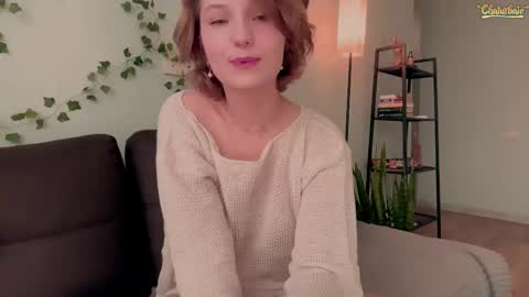 Snapshot of emmie_blush chatting on November 2025 03:09:02 AM Emily online show from November 2025 03:09:02 AM