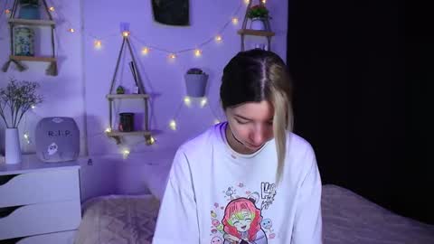 Snapshot of emmie_everly chatting on October 2025 07:12:02 PM emmie_everly online show from October 2025 07:12:02 PM