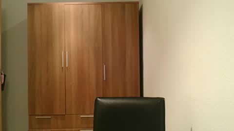 emmie online show from December 2024 08:45:02 AM