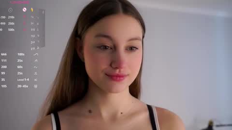 Snapshot of emmiemurray chatting on February 2026 09:08:02 AM Aurora online show from February 2026 09:08:02 AM