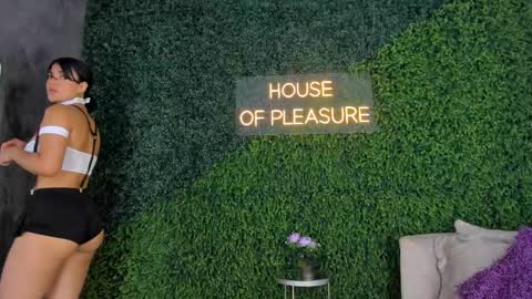 Snapshot of emmiily_z chatting on March 2025 01:32:02 AM Emmiily online show from March 2025 01:32:02 AM