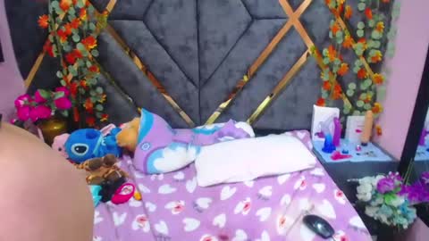 EmmilyWalker online show from January 2025 09:02:01 AM