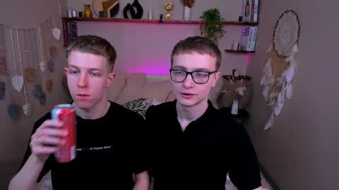 Snapshot of emmit_barker chatting on April 2026 03:32:02 PM Emmit online show from April 2026 03:32:02 PM