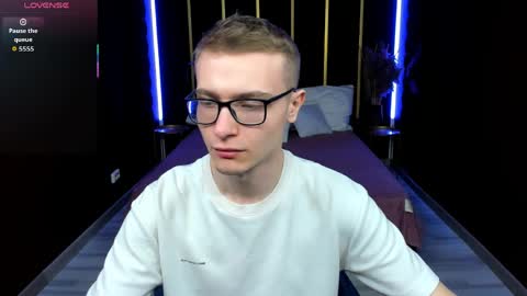 Snapshot of emmit_barker chatting on May 2026 10:31:02 AM Emmit online show from May 2026 10:31:02 AM