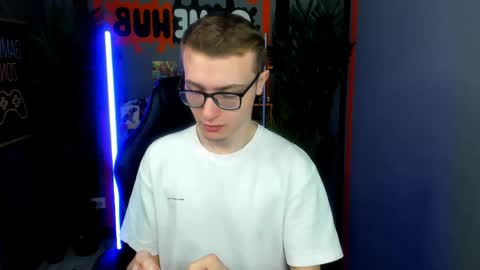 Snapshot of emmit_barker chatting on May 2026 12:22:01 PM Emmit online show from May 2026 12:22:01 PM