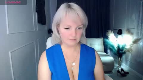 emmmam online show from November 2025 09:10:02 AM