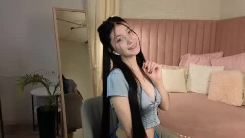 emmy_dreamy_ online show from July 2026 01:41:02 AM