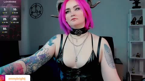 Emmy Bright     50  online show from January 2025 07:57:01 AM