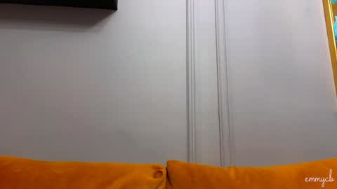 Snapshot of emmycb chatting on December 2024 01:37:02 AM Em online show from December 2024 01:37:02 AM