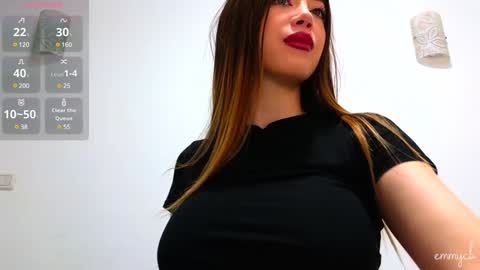 Snapshot of emmycb chatting on December 2024 11:50:02 PM Em online show from December 2024 11:50:02 PM