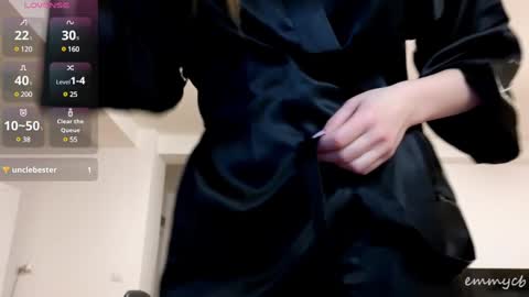 Snapshot of emmycb chatting on January 2025 01:10:01 AM Em online show from January 2025 01:10:01 AM