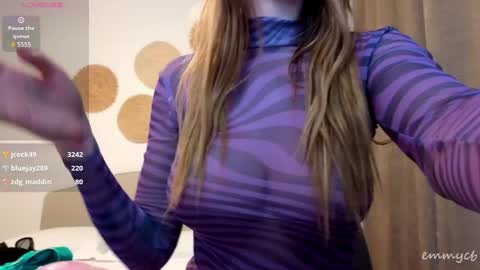 Snapshot of emmycb chatting on January 2025 05:45:02 AM Em online show from January 2025 05:45:02 AM