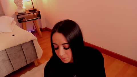 Emmy Evans  online show from December 2024 10:23:01 PM