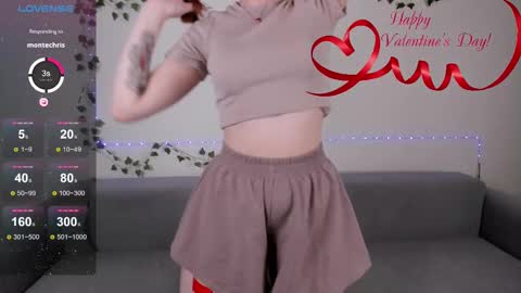 emmyflower online show from February 2025 05:33:01 PM